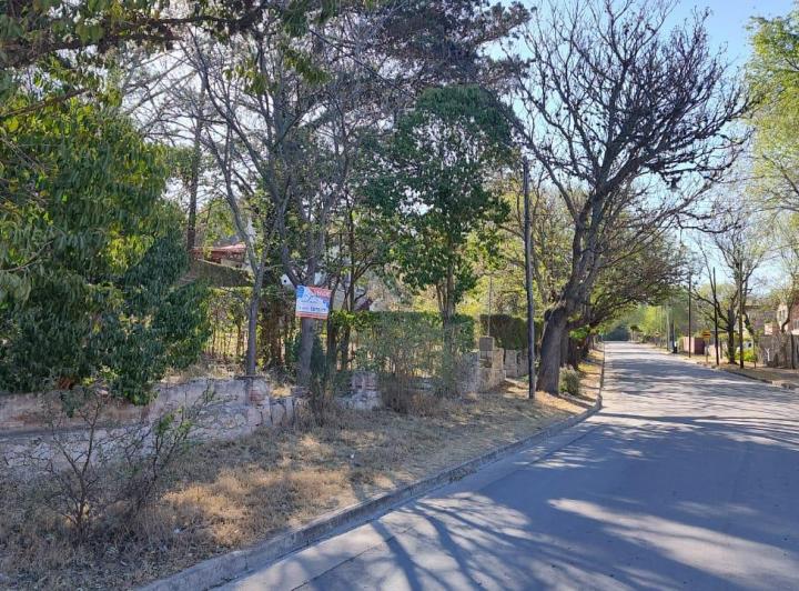 Terreno · 978m²