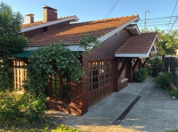 Casa · 110m² · 7 Ambientes · 2 Cocheras · Venta Casa Centro La Falda