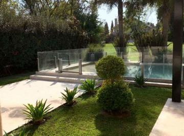 Casa · 250m² · 4 Ambientes · Excelente Casa 4 Ambientes