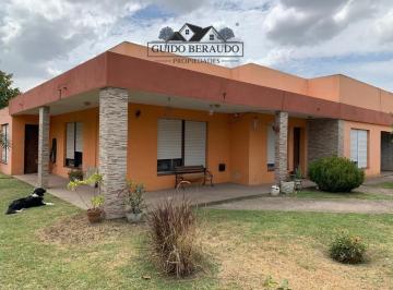 Casa · 160m² · 4 Ambientes · 1 Cochera · Venta Casa Pueblo Nuevo