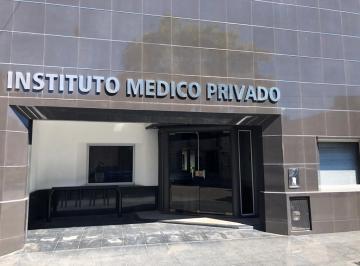 Oficina comercial · 424m² · Venta - Centro Médico