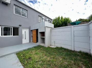 Casa de 2 ambientes, Almirante Brown · Alquiler de Casa 2 Ambientes en Rafael Calzada, Almirante Brown