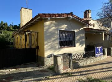 fachada · Casa en Beccar - Vias/rolon