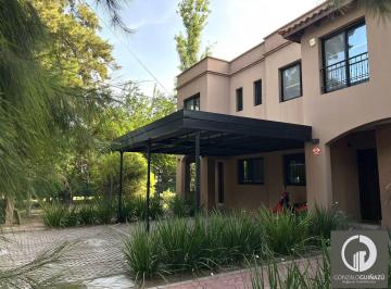 Casa · 63m² · 3 Ambientes · Casa en Pa en Venta 1 Dormitorio Amenitis Aldea Fisherton Rosario