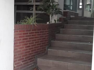 Departamento en Alquiler de 2 ambientes Ramos Mejía · Dueña Alquila 2 Amb con Balcon