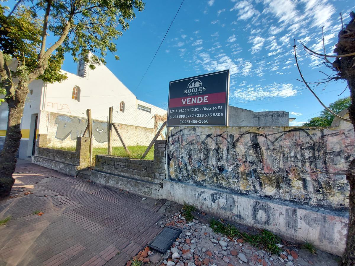 Lote en esquina de Av. Luro, 465m² en San Cayetano