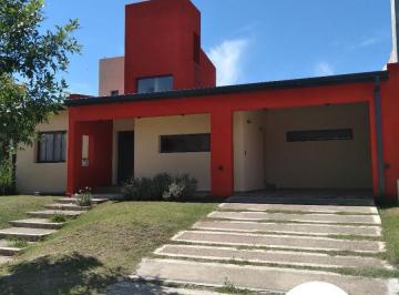 Casa · 140m² · 6 Ambientes · 2 Cocheras · Venta Casa 3 Dorm. en Comarca de Allende - Villa Allende - Córdoba
