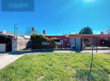 Casa · 130m² · 3 Ambientes · 1 Cochera · Casa en Venta 3 Ambientes