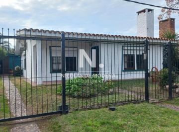 Foto1 · Vende Casa de 3 Dorm. en La Zona de Mansa Punta del Este.