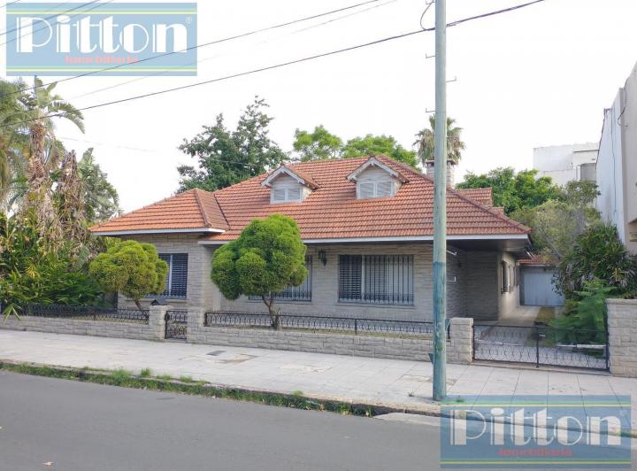 Terreno · 597m² · 7 Ambientes · 1 Cochera
