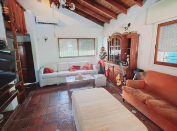 Casa · 120m² · 4 Ambientes · 2 Cocheras · Casa en Venta en San Miguel con Pileta