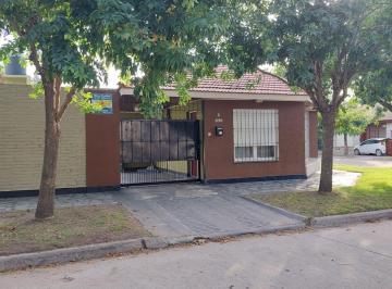Casa de 3 ambientes, Miramar · Casa en Zona de Todo El Año - Miramar