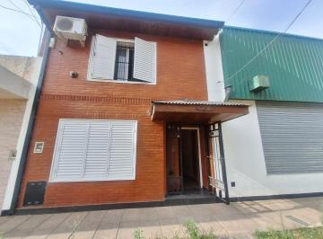 PH · 110m² · 4 Ambientes · Casa en Venta Campana