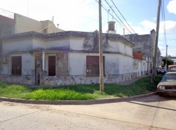 Casa · 150m² · 2 Dormitorios · 1 Cochera · Casa Dos Dorm. Oportunidad