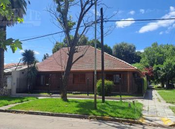 Casa · 161m² · Casa en Lomas de Zamora Este