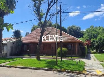 Casa · 161m² · Casa en Lomas de Zamora Este