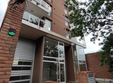 Departamento · 76m² · 3 Ambientes · 1 Cochera · Departamento en San Lorenzo