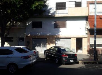 PH de 3 ambientes, Parque Avellaneda · Av Eva Perón 3300 a 50 m por Martinez Castro
