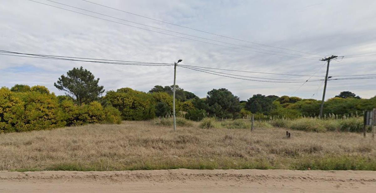 Sobre Avenida 3,  Mar de las Pampas, Buenos Aires Costa Atlántica