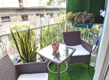 Departamento de 3 ambientes, Balvanera · Depto. 3 Ambientes con Balcon de Frente en La Calle Dean Funes Al 300, Balvanera