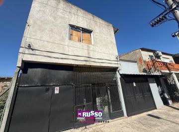RUS-RUS-9491_2 · Venta Casa 3 Ambientes y 2 Departamentos San Justo