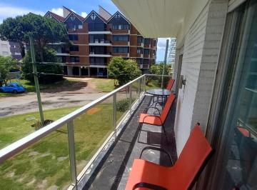 Departamento · 60m² · 3 Ambientes · 1 Cochera · Aidy Grill