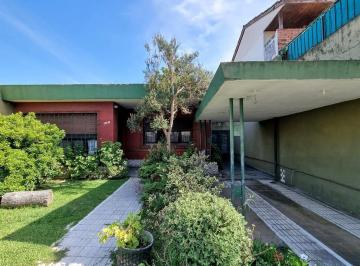 Casa · 102m² · 3 Ambientes · 2 Cocheras · Casa - Quilmes Oeste