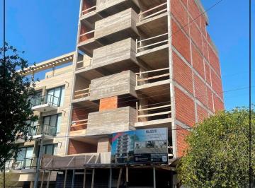 Departamento · 120m² · 4 Ambientes · Semipiso de 4 Amb. en Dúplex con Terraza