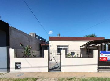 Casa de 4 ambientes, Lomas de Zamora · Venta de Casa en Lomas de Zamora, Barrio San Jose, con Garage y Fondo Libre