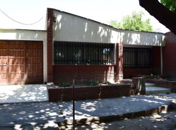 Casa · 153m² · 5 Ambientes · 1 Cochera · Casa en Venta Barrio Kolton Las Heras
