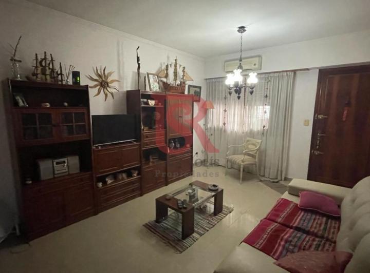 Casa · 100m² · 4 Ambientes · 1 Cochera