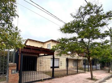 Foto · B° Bajo Palermo Casa en Venta 5 Dorm., 3 Dorm. en Pb. con Pileta