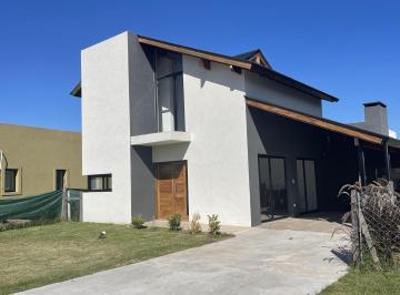 Casa de 4 ambientes, Pilar · Casa en Venta La Cañada de Pilar Los Arces Cuan Propiedades