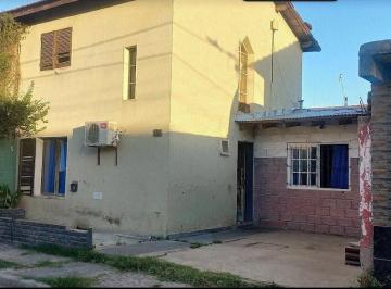 Casa · 146m² · 4 Ambientes · 1 Cochera · Casa en Venta, Oportunidad Inversión Barrio Policial