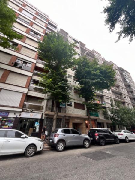 Depto 2 amb, 36m² cubiertos con balcón y patio — Paseo Aldrey