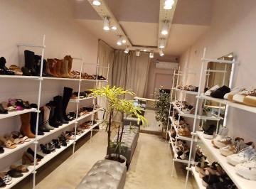 Local comercial de 4 ambientes, Córdoba · Fondo de Comercio - Oportunidad de Inversión - Zapateria en Nueva Córdoba - Permuta