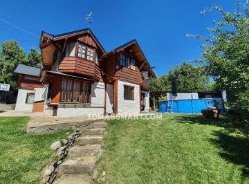 Casa · 328m² · 6 Ambientes · 2 Cocheras · Casa en Melipal