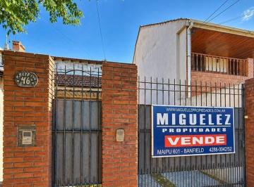 Casa · 250m² · 5 Ambientes · 10 Cocheras · Casa en Venta en Banfield, Lomas de Zamora, G. B. a. Zona Sur