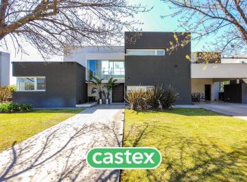 Casa · 420m² · 7 Ambientes · Moderna Casa en Venta en Terravista, General Rodriguez