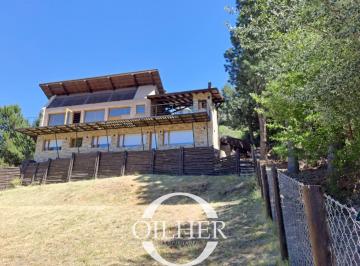 Casa de 5 ambientes, San Martín de los Andes · Casa a Estrenar en Venta San Martin de Los Andes!