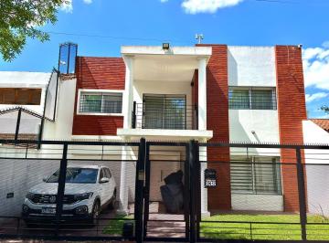 Casa de 4 ambientes, Esteban Echeverría · Casa Moderna de Categoria en Venta!