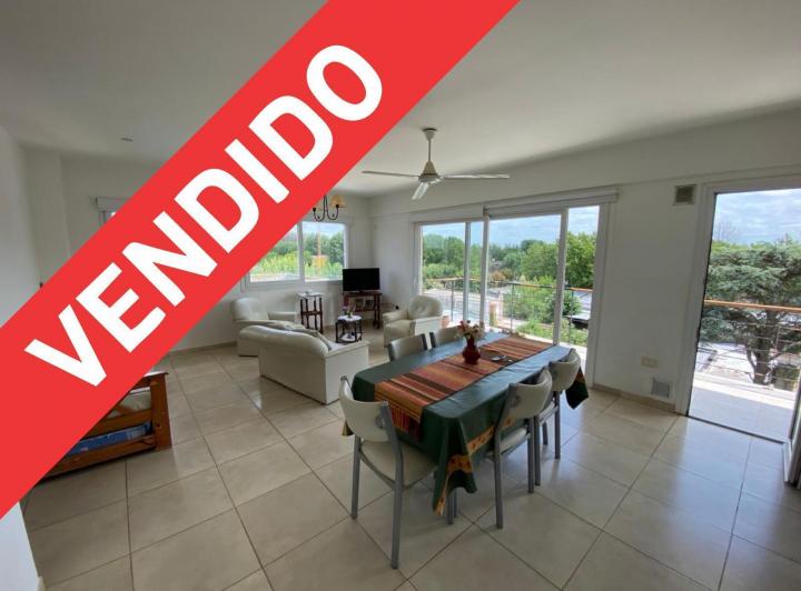 Departamento · 50m² · 2 Ambientes · 1 Cochera