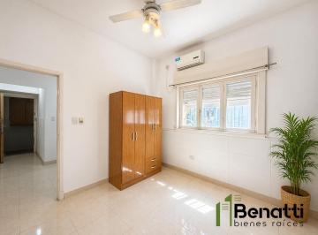 Departamento · 30m² · 2 Ambientes · Dpto. 2 Amb en Alquiler a m de La Plaza Bartolome Mitre