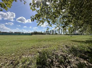 Terreno · 1035m² · Venta Terreno Haras de Funes Club de Campo