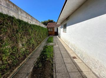 PH · 68m² · 4 Ambientes · 1 Cochera · Cómodo PH en Venta en La Pampa y Brandsen
