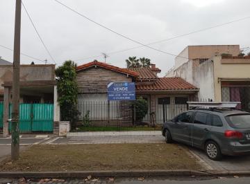 Casa · 195m² · 3 Ambientes · 1 Cochera · Chalet en Banfield. Re Tasada, Nuevo Valor. Venta Directa