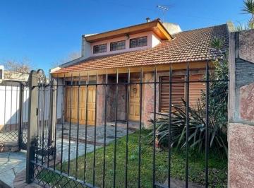 Casa · 229m² · 5 Ambientes · Oportunidad de Casa en Venta en Monte Grande