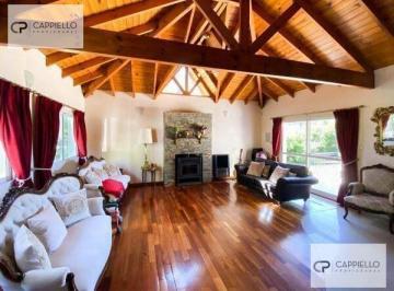 Casa · 987ha · 4 Ambientes · Casa en Venta en Barrio Privado El Lauquen