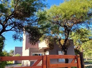 Casa · 70m² · 3 Ambientes · 1 Cochera · Hermosa Casa a Estrenar con Vista a La Sierra! Merlo San Luis