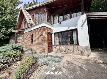 Casa · 606m² · 8 Ambientes · 1 Cochera · Casa Departamentos en Bariloche, Centro